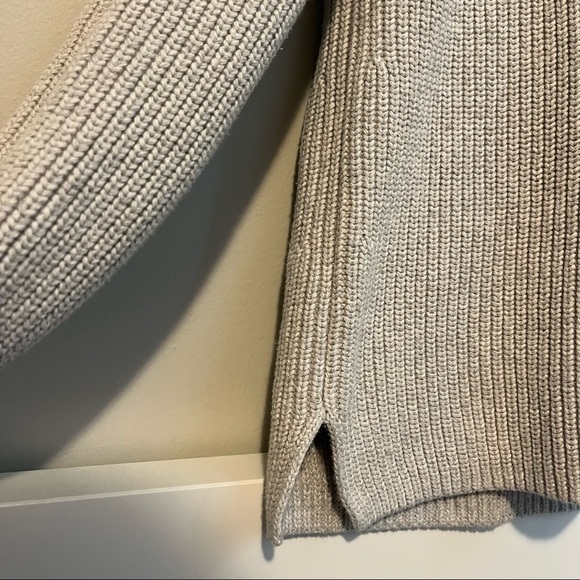 Gap Light Heather Knit Shaker Hoodie Size Medium - Picture 3 of 8